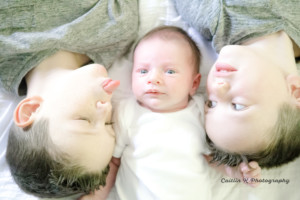 newborn and sibling photos