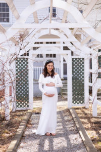rustic maternity session