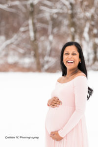 snowy maternity photos